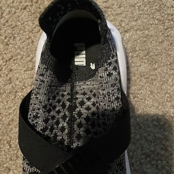 Puma - Picture 2 of 3